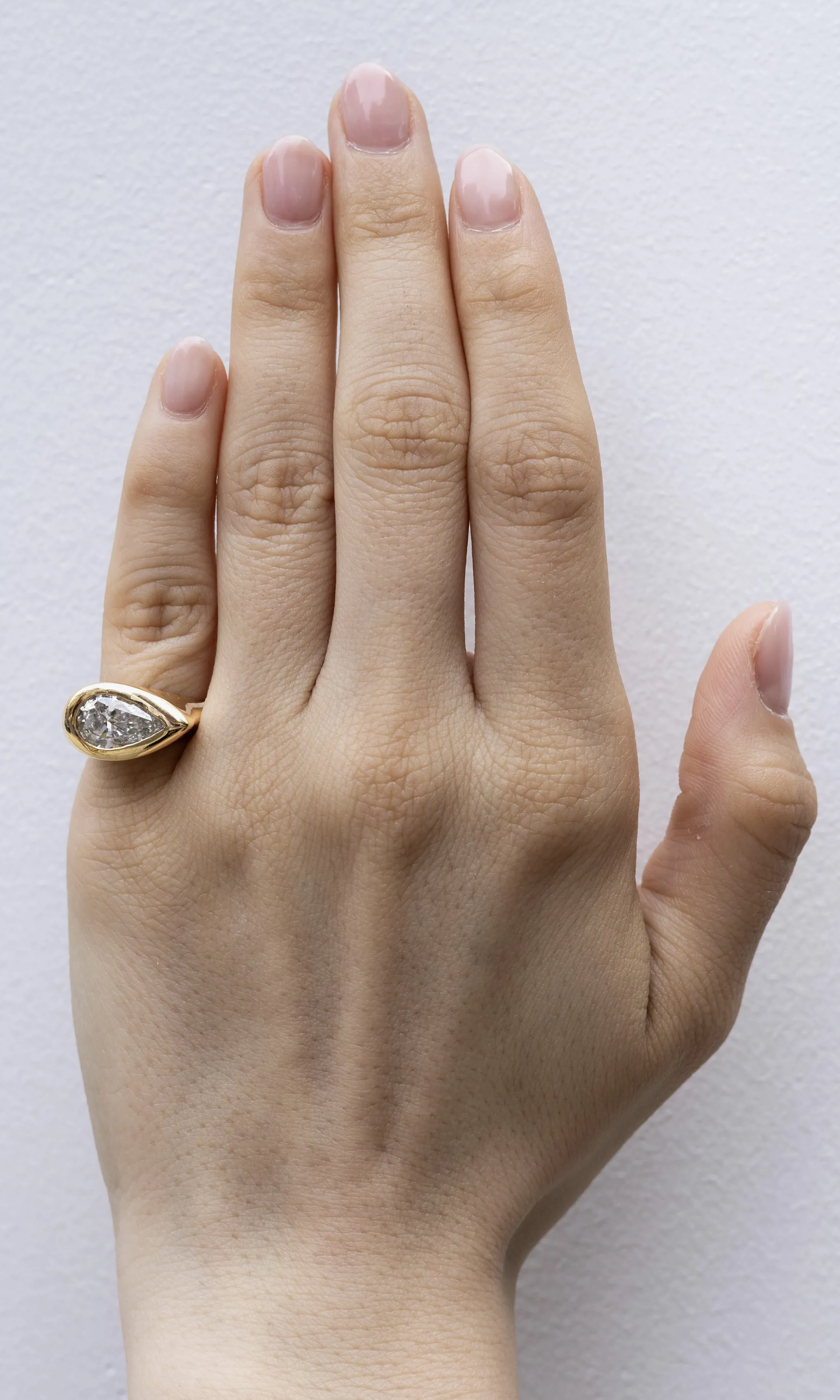 Pear diamond ring