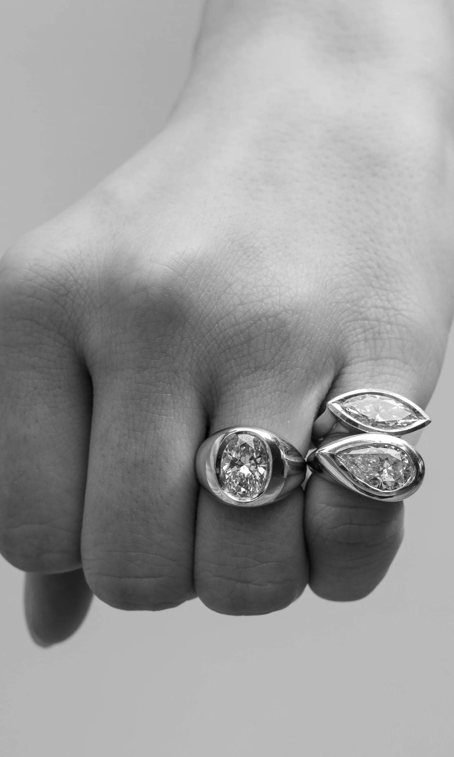Pear diamond ring